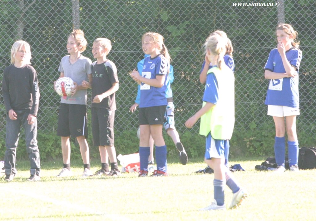 u13pierc27aiatranbjergvirringvitvedui330923.jpg