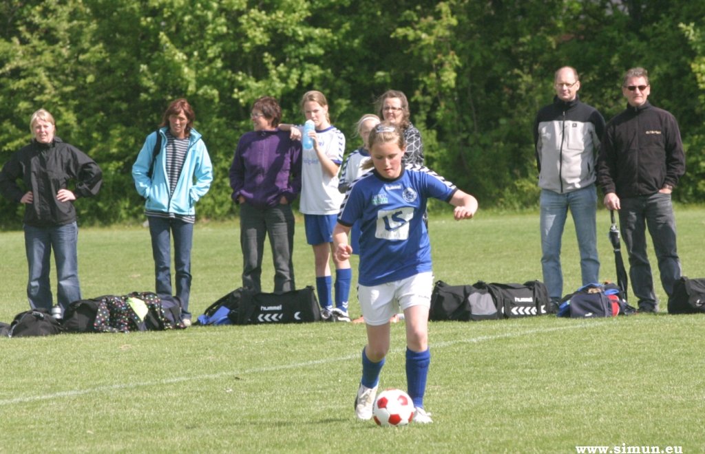 u13pigeraiatranbjergbmi0812.jpg