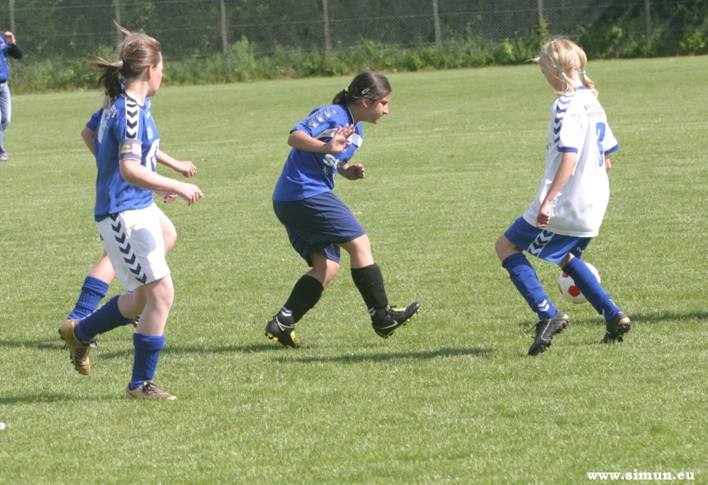 u13pigeraiatranbjergbmi0820.jpg