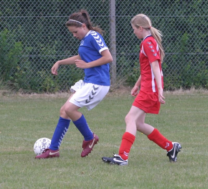 u14pigeraiatranbjergasa0811.jpg