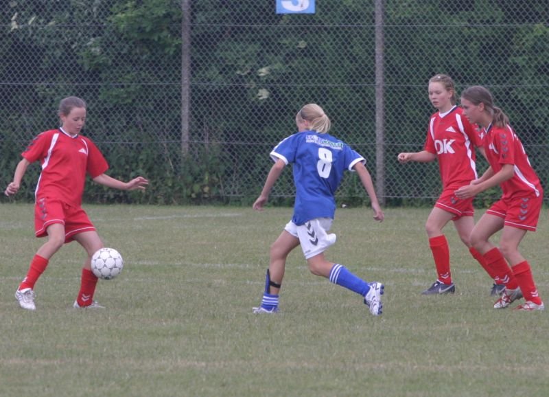 u14pigeraiatranbjergasa0813.jpg