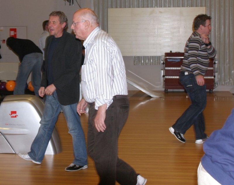 bowling0824.jpg