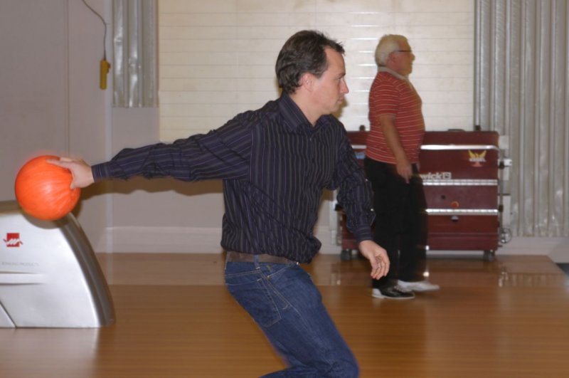 bowling0825.jpg