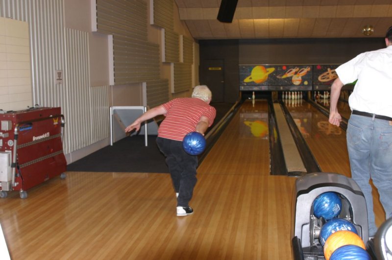 bowling0835.jpg