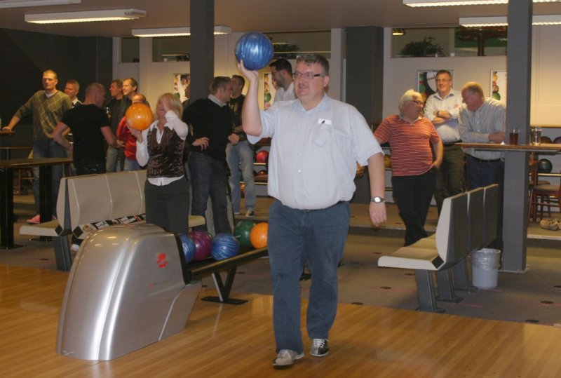 bowling0840.jpg