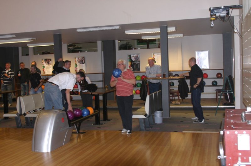 bowling0841.jpg