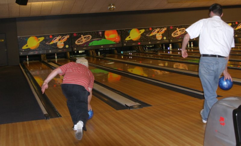 bowling0857.jpg
