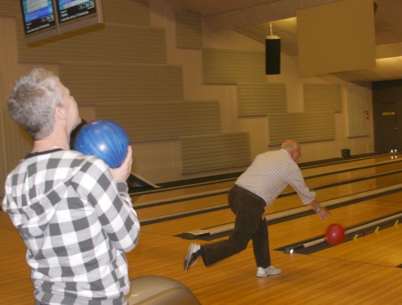 bowling0878.jpg