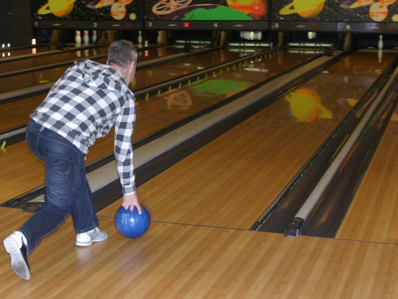 bowling0879.jpg